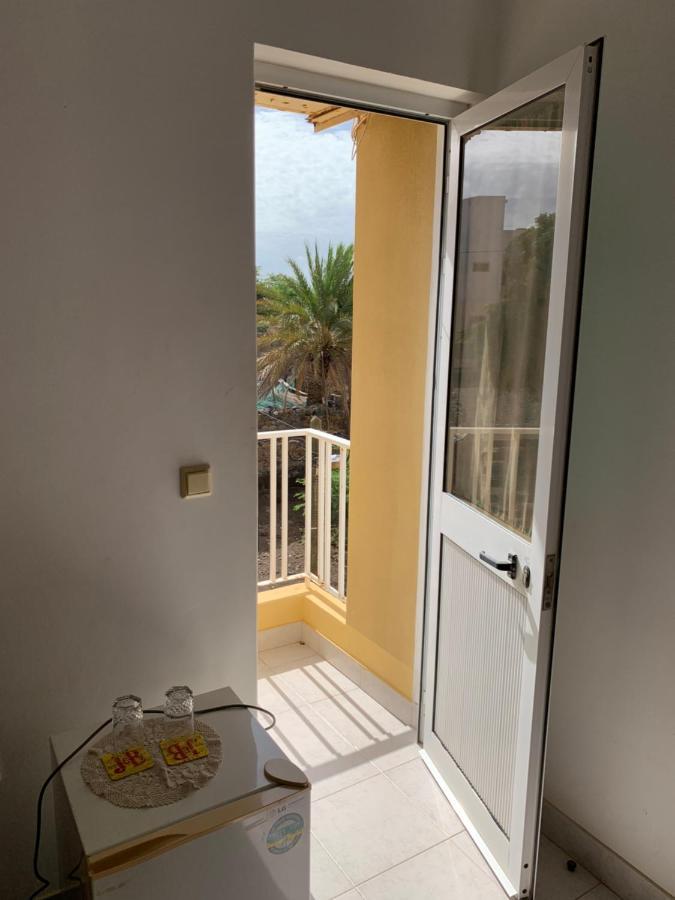 Residencial Por Do Sol Hotell Porto Novo Exteriör bild