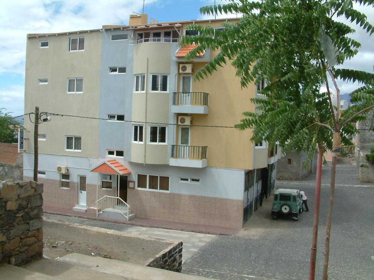 Residencial Por Do Sol Hotell Porto Novo Exteriör bild